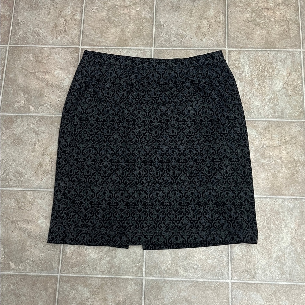#18 Addition Elle Charcoal Patterned Fabric skirt size 16